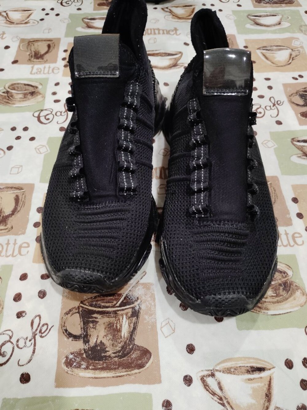 Women's Mad Love sneakers